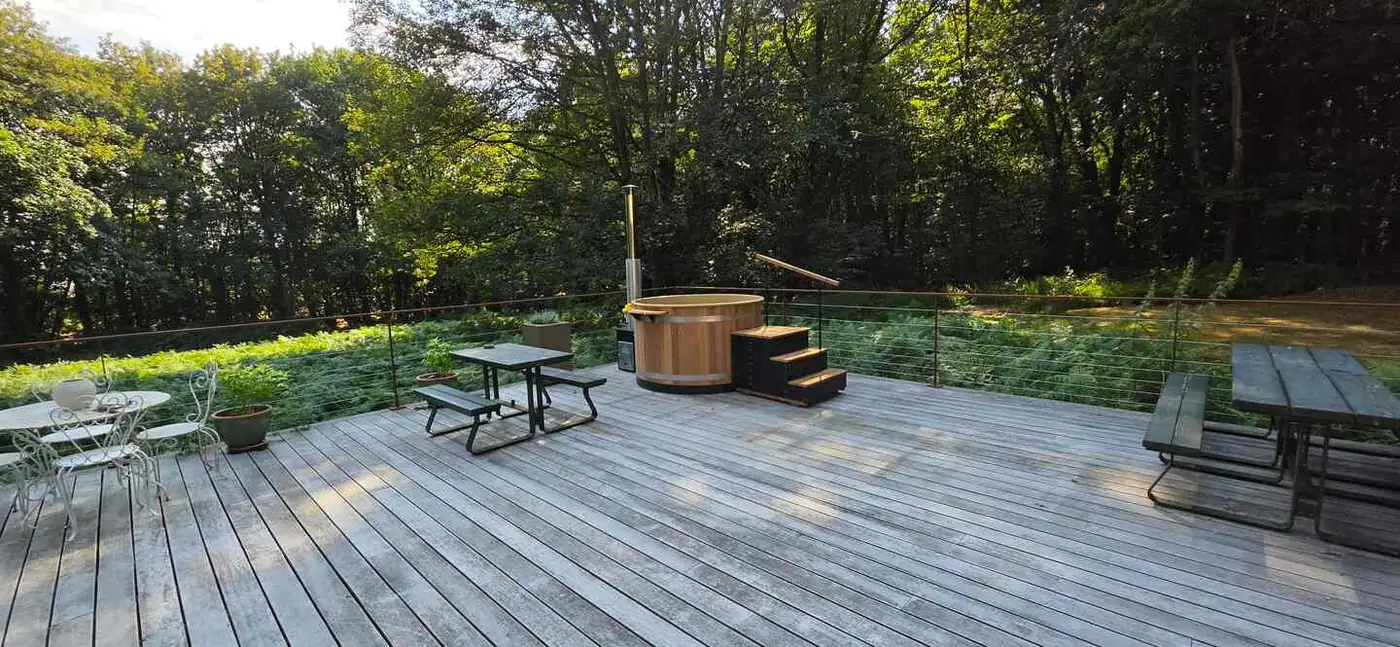 Le bain nordique sur la terrasse